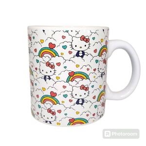 NEW NWT Hello Kitty in the Clouds with Rainbows & Heart Coffee Cup Mug